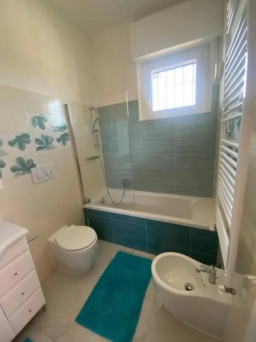 Iva'S Guesthouse Sarzana 0*,