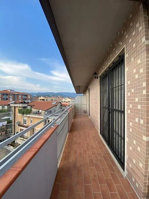 Apartment Iva'S Guesthouse Sarzana Italy