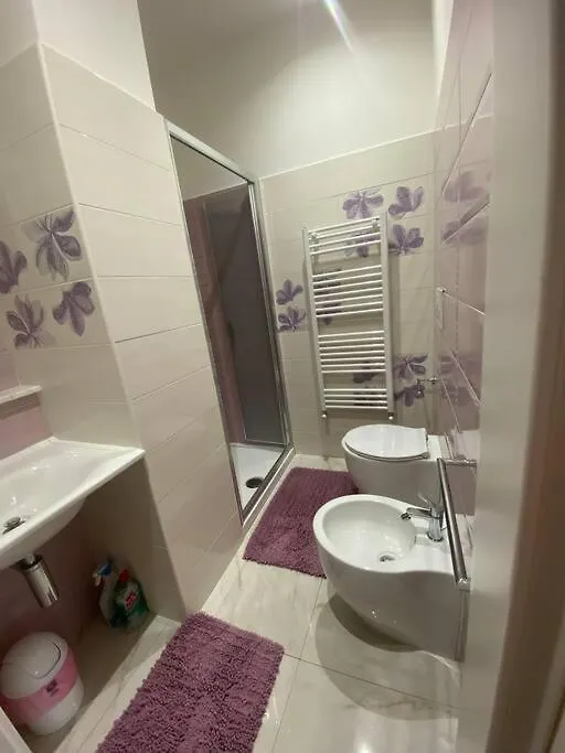 Apartment Iva'S Guesthouse Sarzana