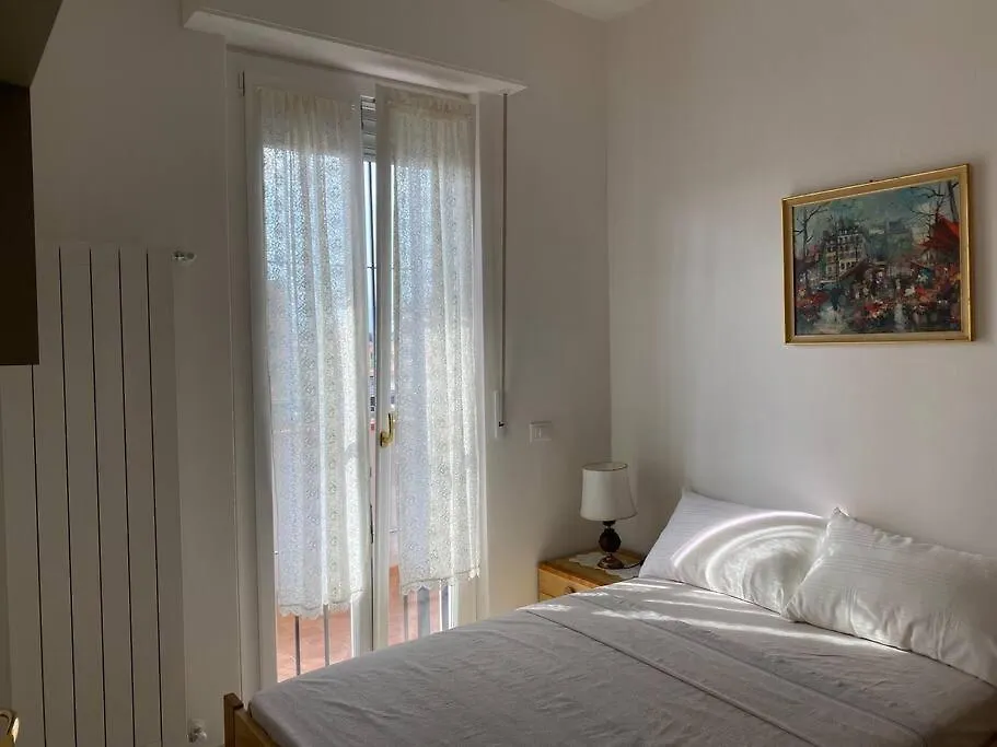 Iva'S Guesthouse Sarzana 0*,  Itálie